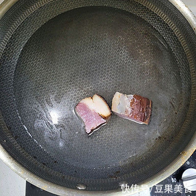 腊肉|大厨教你这么做荷兰豆炒腊肉，营养又好吃