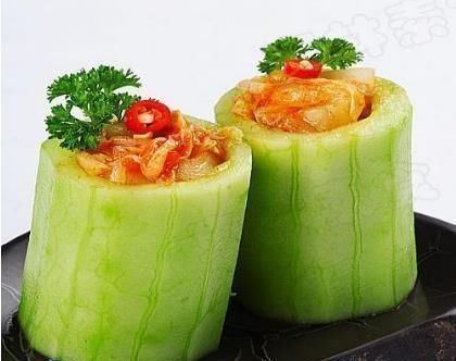 美食|美食推荐家常炒笋丝,豆腐粉丝鱼,韩式泡菜青瓜杯,五彩虾仁