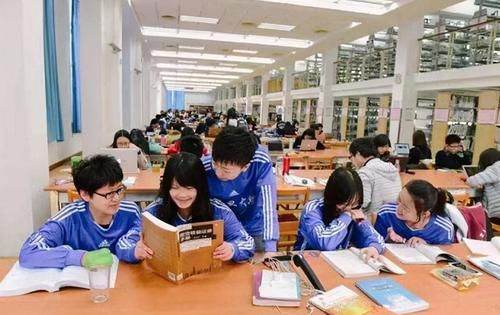 学生|大学里“最受欢迎”的5类学生，尤其第一种，被全班同学宠着