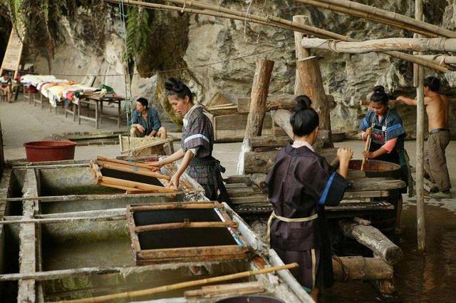 文盲妇女|湖南文盲妇女“造字”，20年写百万天书，专家痛批：毫无艺术性