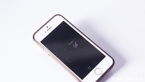 危害|都说玩手机不好,那玩手机有什么危害呢,多做两件事,预防近视