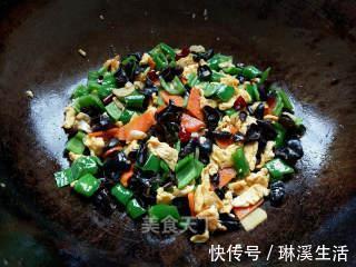 黑木耳|这菜是“血管清道夫”，两天吃一次，给身体来个全面大扫除！