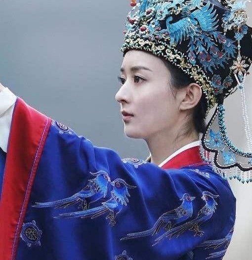 诰命|古代的“诰命夫人”,是个人荣誉的峰巅,更是皇后的闺蜜团