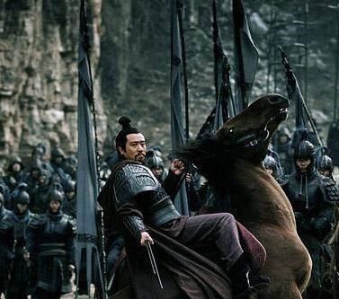 三国中关羽与张飞能否打败吕布