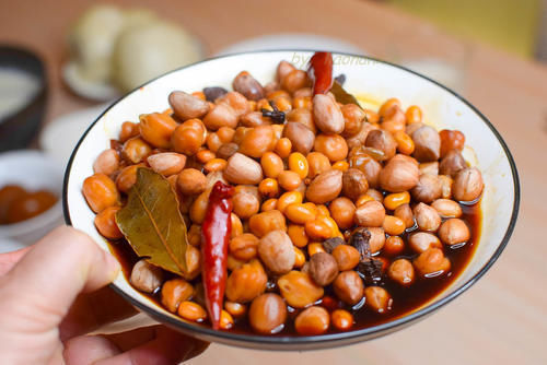 蟹姐|70多岁老妈做的周末早餐，满满摆了一桌，网友：真是亲妈