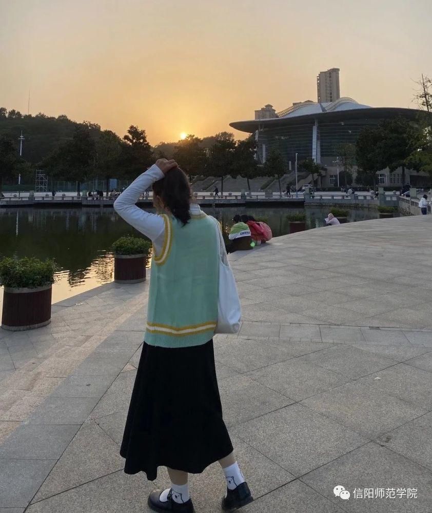 307.4公里！这是我见过最甜的异地恋！这对情侣火了！