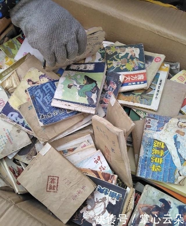 旧书捡漏的趣味：不只是实惠更是年代的回想与情感的羁绊