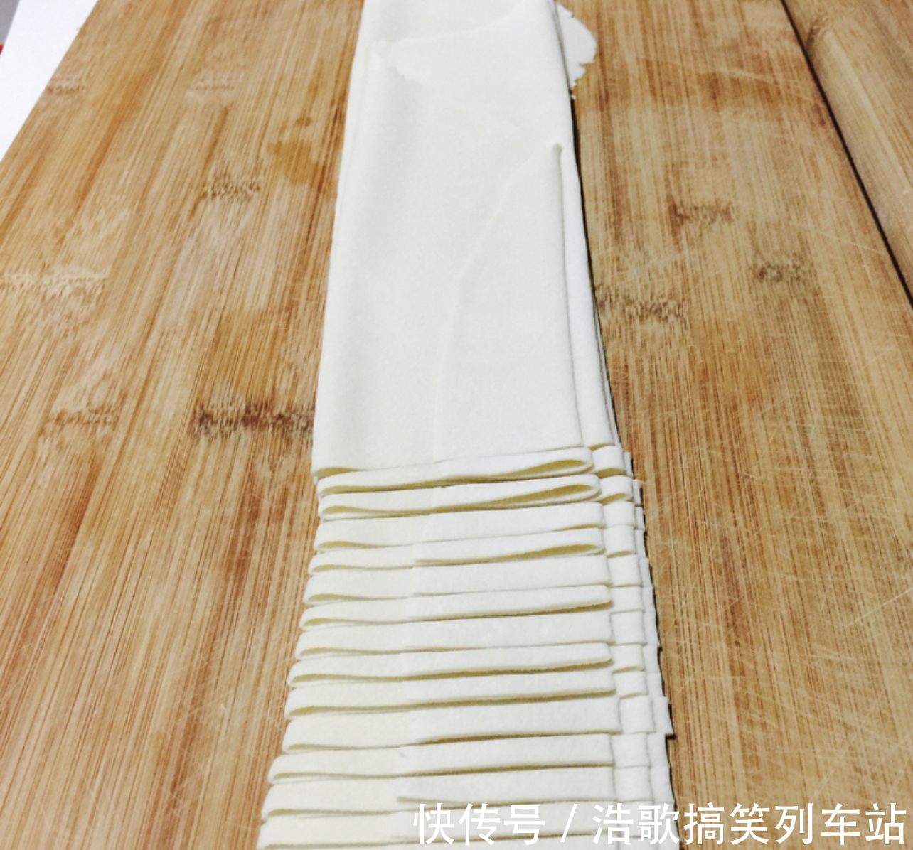 漏斗|这10种厨房用品,早该拉入家用“黑名单”,该换就换了吧!