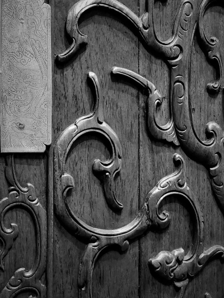  剪影|康熙来了——两件家具勾勒的王朝剪影