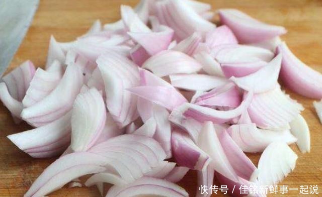 和北方人在一起,最不能忍受他们生吃这3样食物,简直是在遭罪!