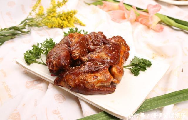 不起眼|这东西便宜不起眼,却比燕窝还美容养颜,皮肤松弛长皱纹就吃它