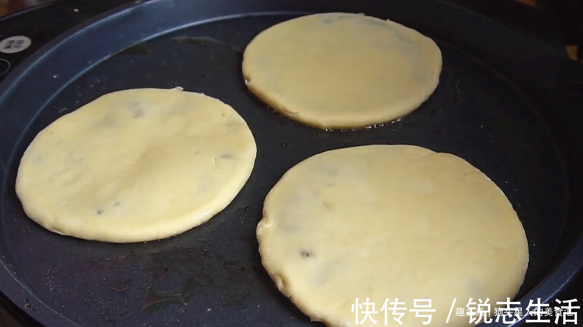 美味|天气热要多吃粗粮,教你一个做法,香甜柔软,美味好消化