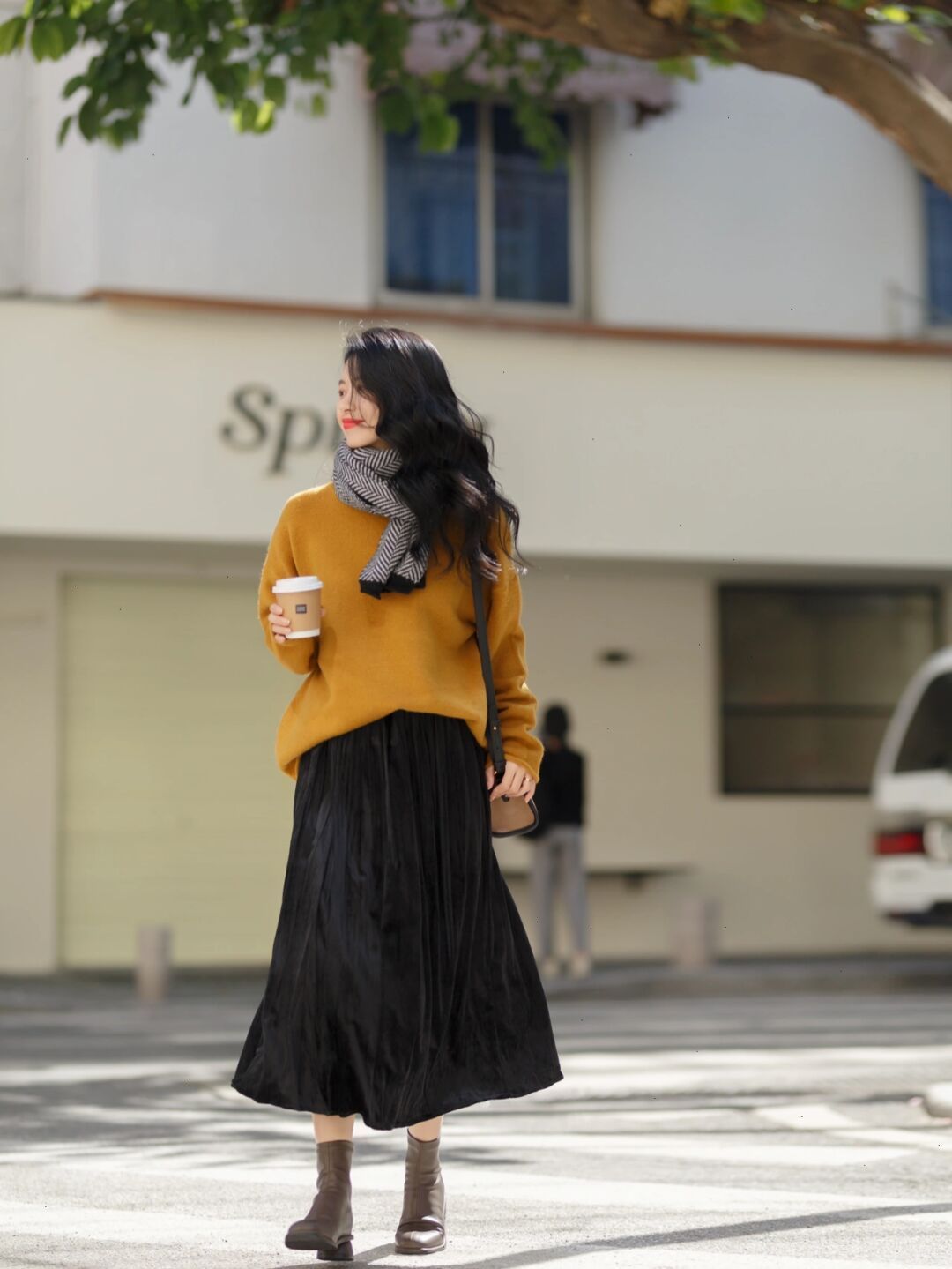 自然色|天冷了,为什么建议“毛衣搭配半身裙”,时髦精们的示范给你答案