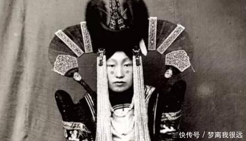 公主|150年前的清朝老照片,法国人镜头下的蒙古族公主!