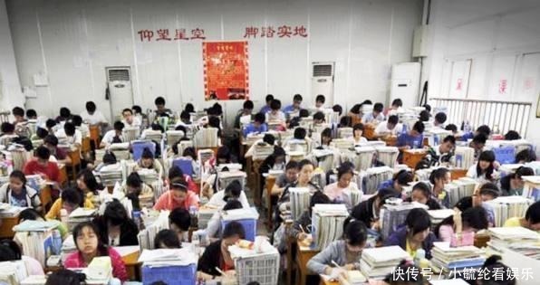 她是高考牛人, 收到17封录取通知书, 然后