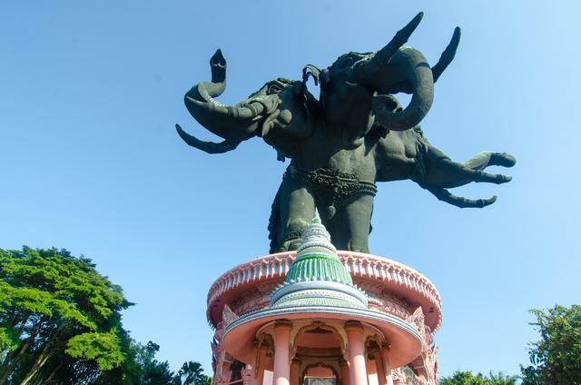 粉色|泰国最“少女心”的寺庙，从里到外都是粉色，中国游客纷纷打卡