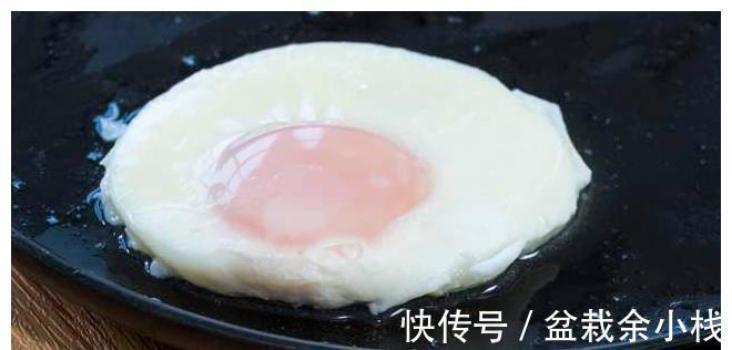 做法|原来水煮荷包蛋这么简单,分享5种做法,做出来又圆又嫩还不散花