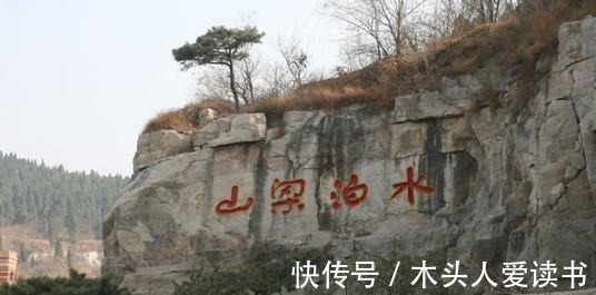 水浒传!水浒传祝龙与豹子头林冲30回合不分胜负,却被小小李逵随手击杀!