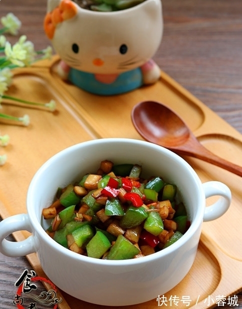 赘肉|此款素菜,三天两头吃一顿,腰上赘肉没了,不知不觉变苗条