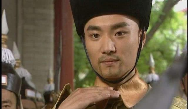 起到|努尔哈赤的长子褚英为何被杀?五大功臣起到什么作用?他身不由己