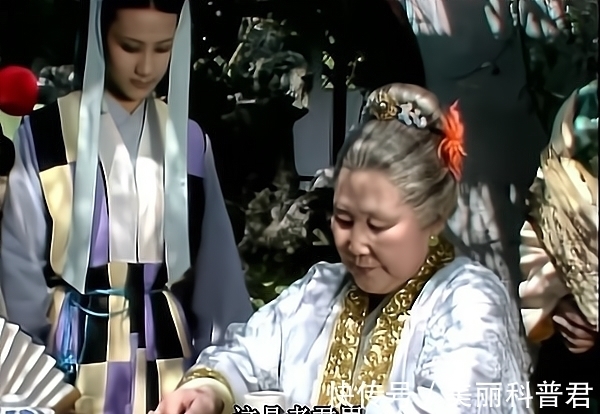 妙玉@红楼梦:妙玉捧给贾母的成窑五彩小盖钟,到底有多贵重?