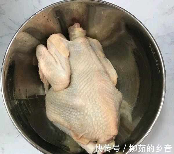 沙姜蓉|砂锅盐焗鸡！