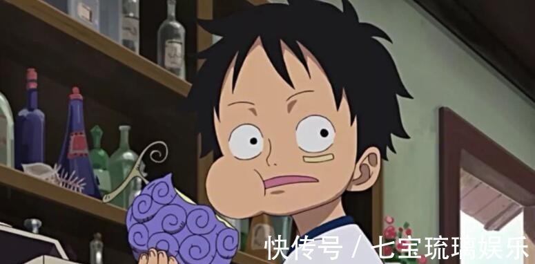 飞六胞|海贼王1017话,飞六胞又出卧底,说出橡胶果实之前的主人