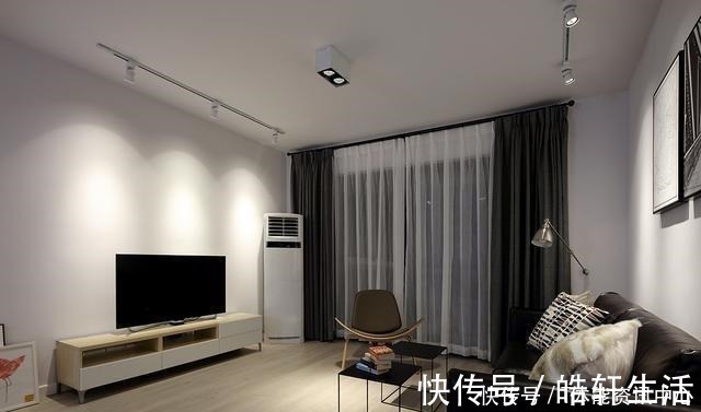 茶几|我家客厅没有买茶几,而是放了两个小凳子,来参观的亲戚都夸漂亮!