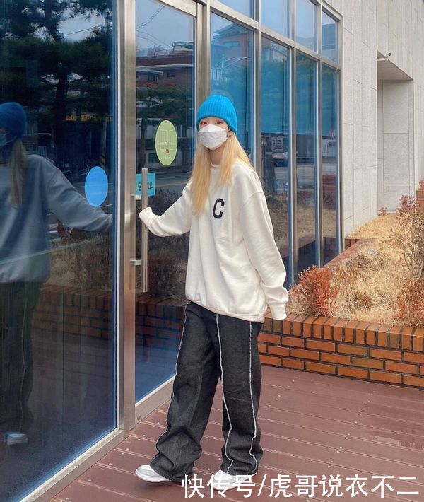 清冷简约的ins风春装值得拥有，舒适又清爽，让人一眼就爱上