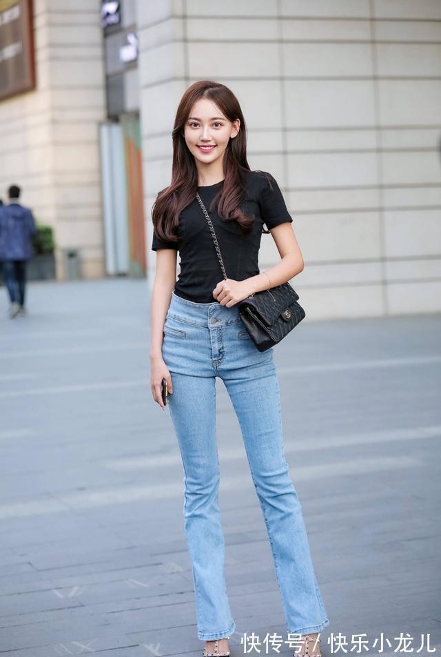 身材 高挑身材的打底裤美女,用心挑选和搭配的女生,显得瘦高