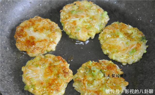 天冷,早餐我家从不吃馒头,最爱萝卜饼,简单省事,比吃肉还好