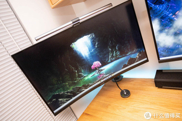 桌面空间|拒绝呆板，我也谈一谈，如何打造灵活多变又舒适安逸的桌面空间