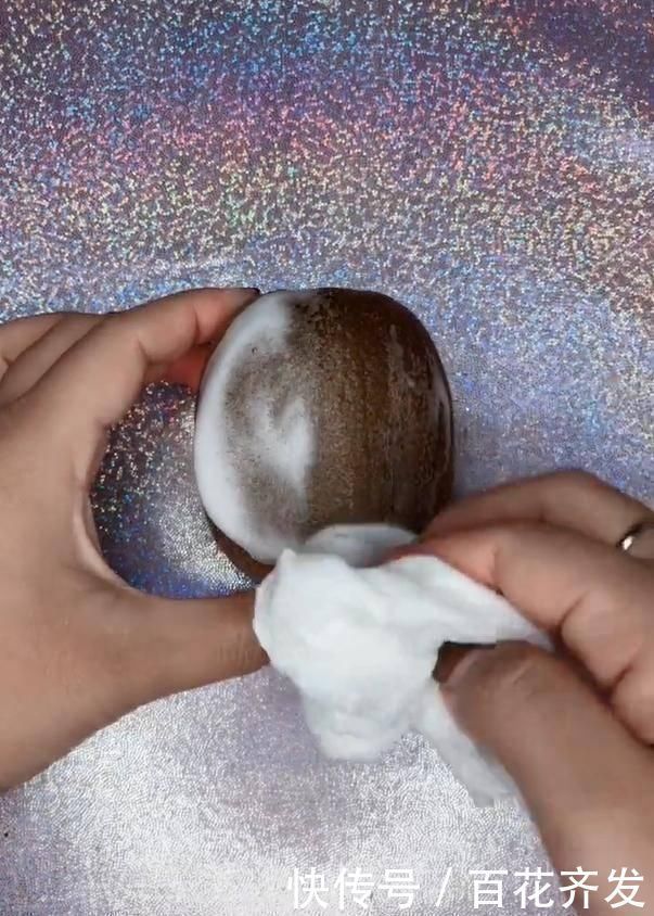 遇上|化妆达人遇上猕猴桃,顺手化了个妆,让人耳目一新