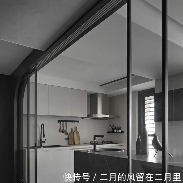 衣帽间|你们要的“灰色空间”来了，全屋典雅大气，感觉不出一丝冰冷