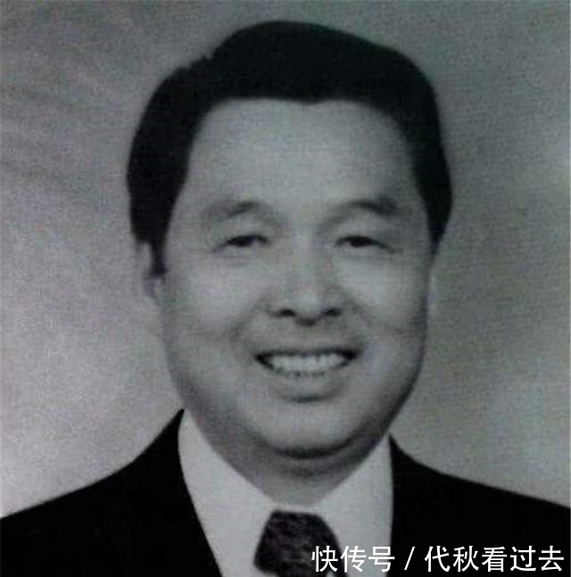 生一|他毕业于黄埔军校却寸功未建,生一女儿家喻户晓,网友:算立功了