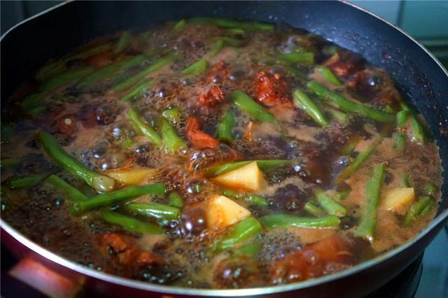 凉爽早立秋，周末贴秋膘这道菜必上桌，解馋又下饭，孩子吃不够