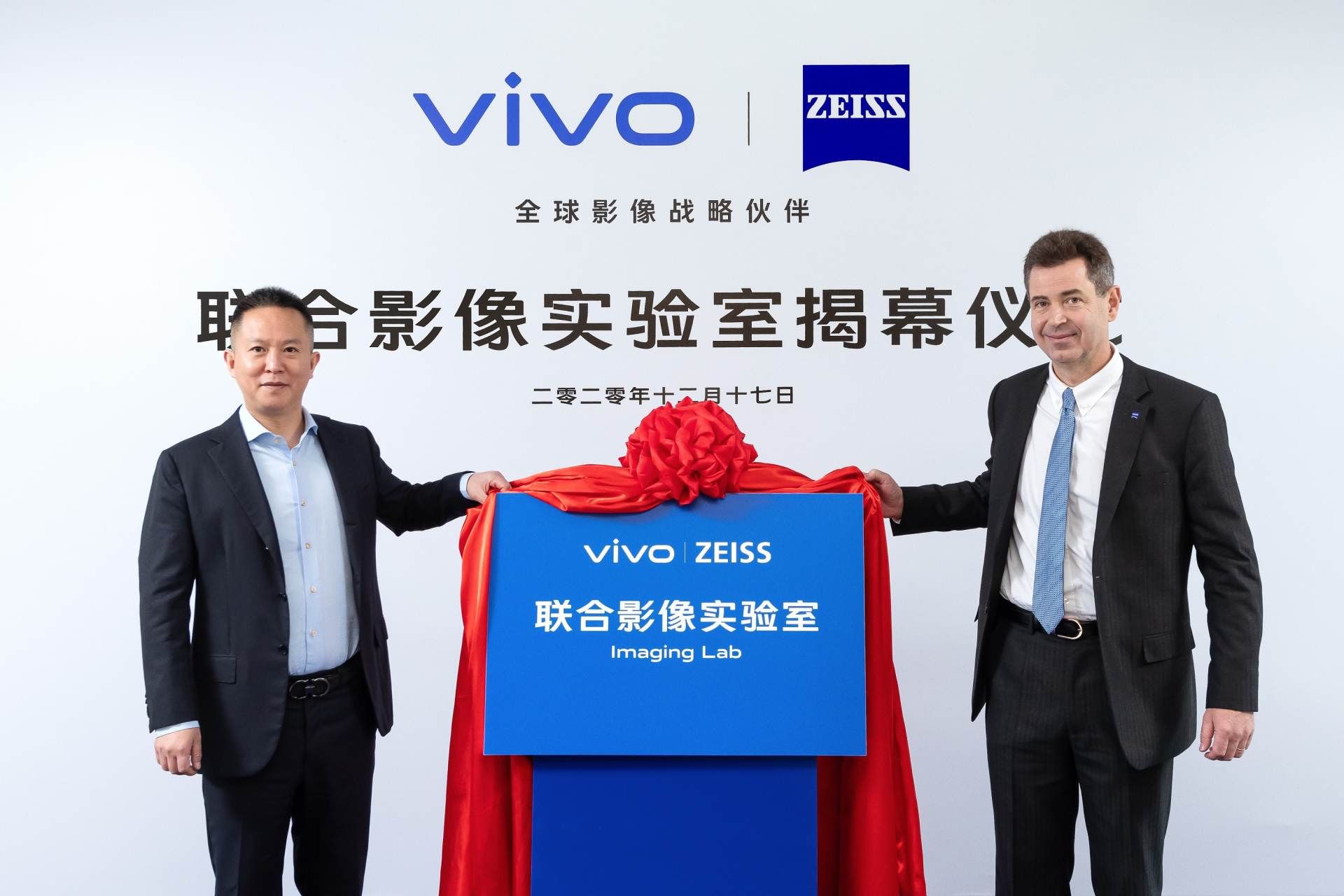 手机|自然美契合用户审美，vivo S10 Pro成市场爆款