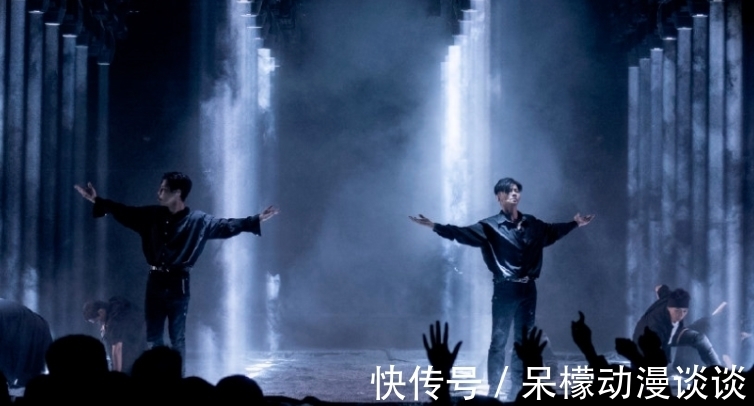 有人哭泣有人嗨皮,一個成團夜,也是一把雙利劍