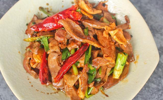 血腥味|猪身上这块肉最“宝贵”,营养价值很高,遇见别手软,再贵也要买