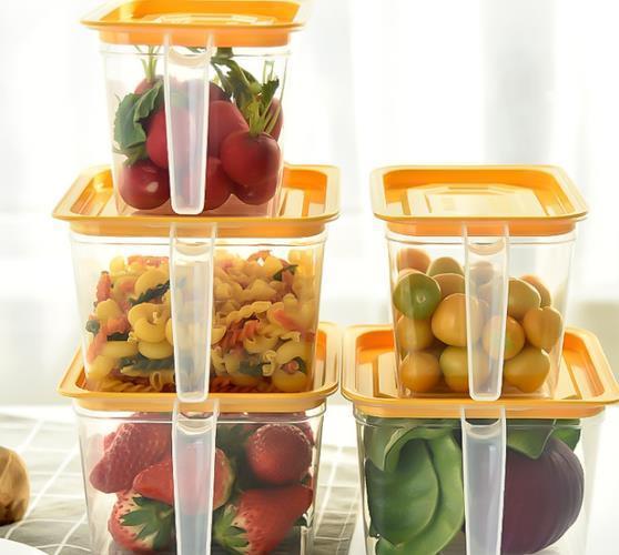 罐罐|听我一句劝:厨房别再摆瓶瓶罐罐,学她家这样做,美观方便还不贵