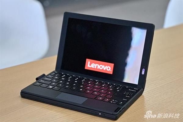 电脑|首款折叠屏电脑ThinkPad X1 Fold初上手：小机身有大空间