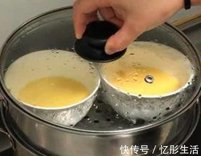 小技巧|蒸鸡蛋羹，别直接上锅蒸！教你3个小技巧，鸡蛋嫩滑爽口，无蜂窝