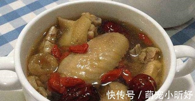 补气养血|当归炖鸡,你做对了吗?汤鲜肉烂,香气四溢,补气养血滋润容颜