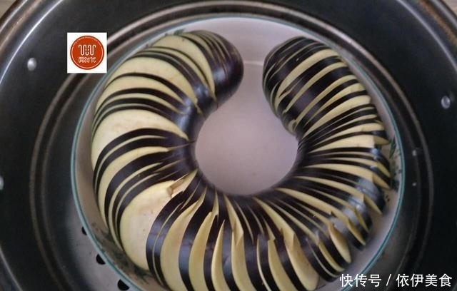 茄子最简单的做法,不炸不炒,儿子吃了2碗饭还要吃,实在太下饭