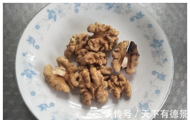 实惠|破壁机食谱:4样食材一起煮,好喝实惠又营养,老人孩子都喝