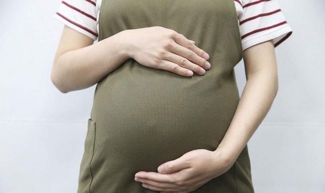 小天使|多次产检怀上四胞胎,医生手术取出四个孩子,却收获意外惊喜