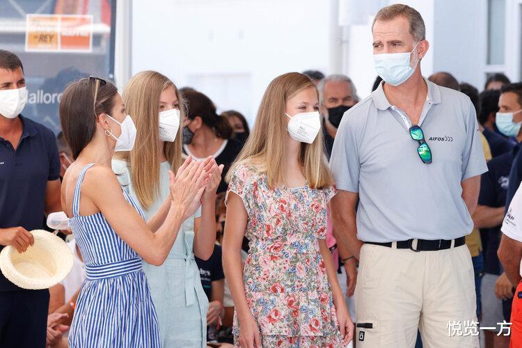 莱昂诺尔公主|西班牙公主扎拳击辫超俏丽 王后吊带裙飘逸大气 太后现身优雅亲和