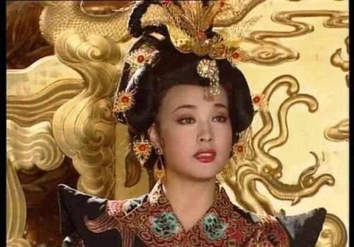 命运|武则天当尼姑后,并没有灰心,靠一首诗成功逆袭,命运就此改变