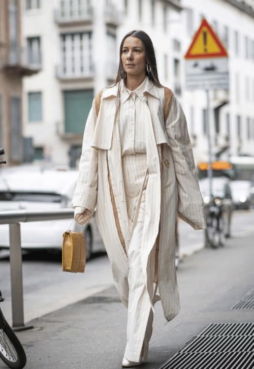 最近火了一种颜色，叫“奶枣色”，显白提气色，很适合黑黄皮