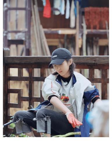 向往的生活|子枫妹妹在《向往5》主动展示才艺，黄老师很是欣慰，好评如潮